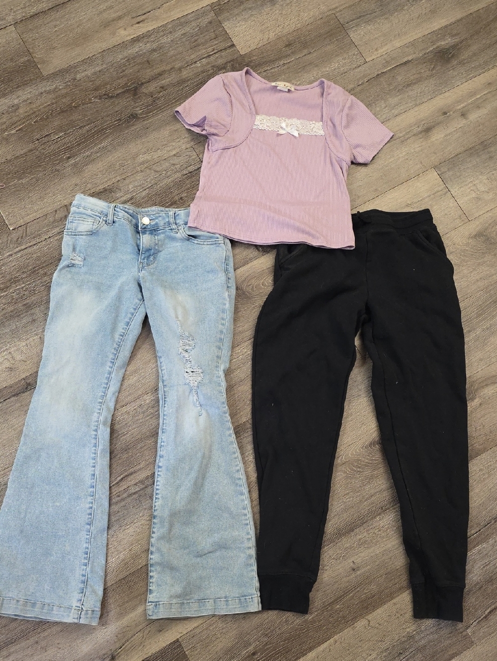 Bundle: 3 Pieces Of Girls Clothes-Jeans-Sweatpants-Shirt